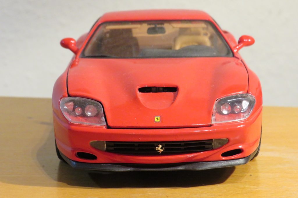Ferrari 550 Maranello 01